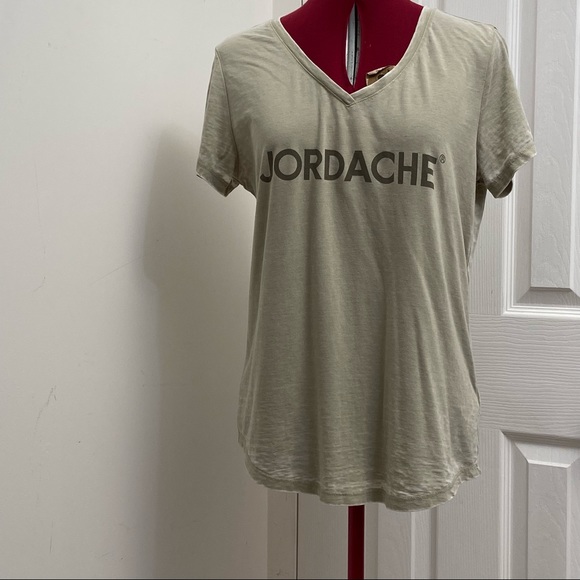 JORDACHE women army green cream tone V neck T-shirt. Size M. Used. - Picture 6 of 6